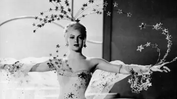 Backdrop to the movie "Ziegfeld Girl" #1136514
