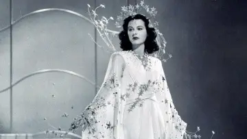 Backdrop to the movie "Ziegfeld Girl" #1136515