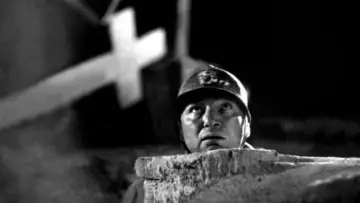 Backdrop to the movie "Wooden Crosses" #1149907