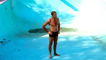 Backdrop to the movie "The Swimmer" #1031226