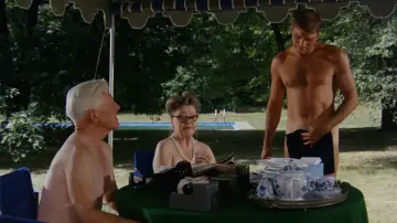 Backdrop to the movie "The Swimmer" #1031240