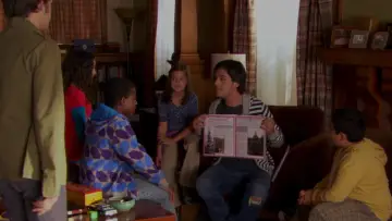 Backdrop to the movie "Merry Christmas, Drake & Josh" #1079071