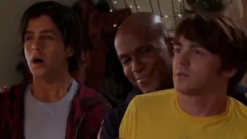 Backdrop to the movie "Merry Christmas, Drake & Josh" #1079101