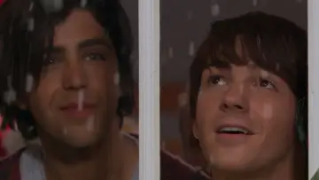 Backdrop to the movie "Merry Christmas, Drake & Josh" #1079121