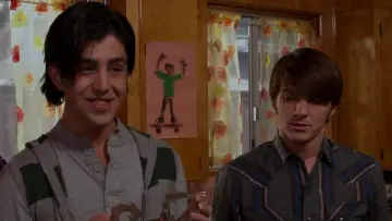Backdrop to the movie "Merry Christmas, Drake & Josh" #1079125