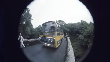 Backdrop to the movie "Magical Mystery Tour" #1034031