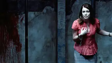 Backdrop to the movie "Nine Dead" #498539