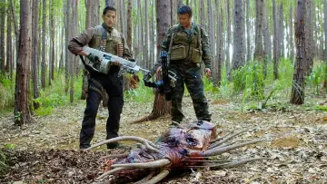 Backdrop to the movie "Predators" #613794