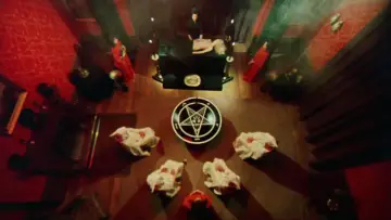 Backdrop to the movie "The Satanic Rites of Dracula" #407033