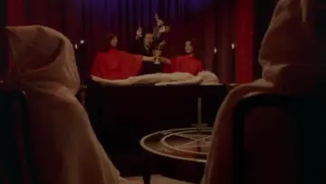 Backdrop to the movie "The Satanic Rites of Dracula" #407038