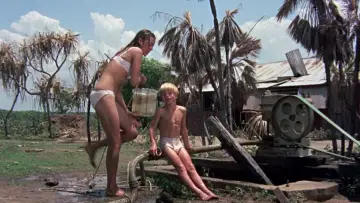 Backdrop to the movie "Walkabout" #226143