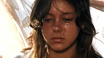 Backdrop to the movie "Walkabout" #897509