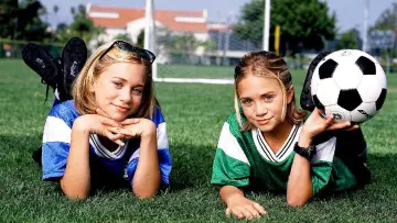 Backdrop to the movie "Switching Goals" #1035755