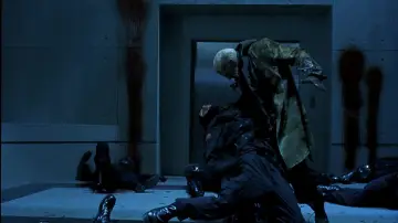 Backdrop to the movie "Blade II" #1643486
