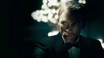 Backdrop to the movie "Casino Royale" #835485
