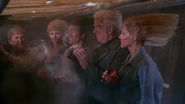 Backdrop to the movie "Naked Gun 33⅓: The Final Insult" #636534