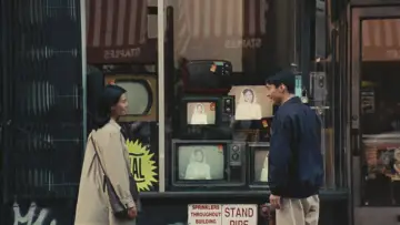 Backdrop to the movie "Comrades, Almost a Love Story" #845197