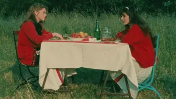 Backdrop to the movie "Four Adventures of Reinette and Mirabelle" #1204219