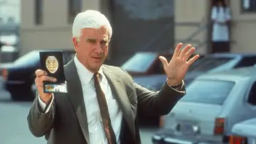 Backdrop to the movie "The Naked Gun: From the Files of Police Squad!" #637878