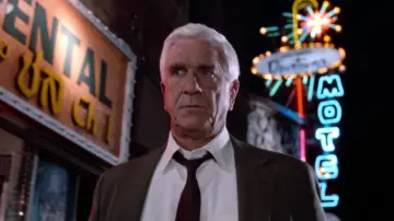 Backdrop to the movie "The Naked Gun: From the Files of Police Squad!" #965424