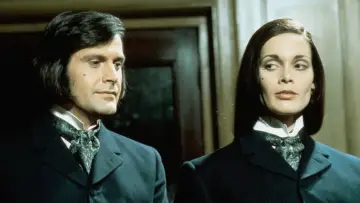 Backdrop to the movie "Dr. Jekyll & Sister Hyde" #432758