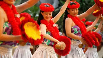 Backdrop to the movie "Hula Girls" #980849