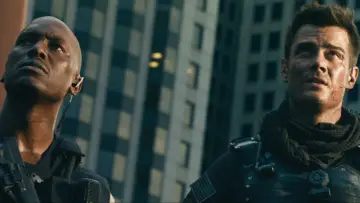 Backdrop to the movie "Transformers: Dark of the Moon" #810777