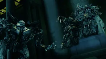 Backdrop to the movie "Transformers: Dark of the Moon" #810783