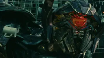 Backdrop to the movie "Transformers: Dark of the Moon" #810786