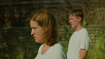 Backdrop to the movie "Dogtooth" #1647333