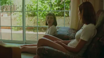 Backdrop to the movie "Dogtooth" #1647338