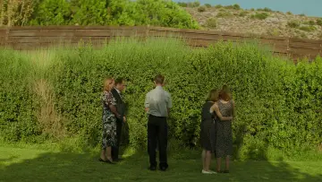 Backdrop to the movie "Dogtooth" #1647348