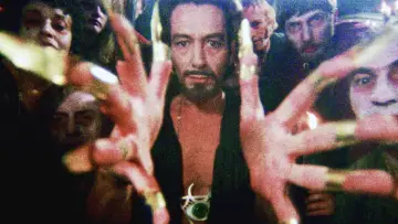 Backdrop to the movie "All the Colours of the Dark" #867810