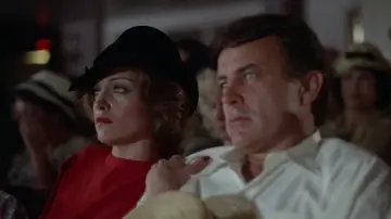Backdrop to the movie "The Lady in Red" #425658