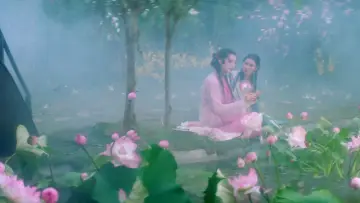 Backdrop to the movie "Green Snake" #903032