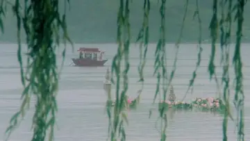 Backdrop to the movie "Green Snake" #903056