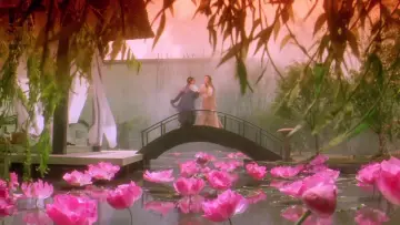 Backdrop to the movie "Green Snake" #903104