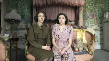 Backdrop to the movie "A Royal Night Out" #1044568