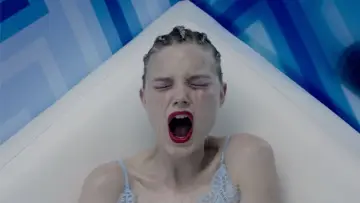 Backdrop to the movie "The Neon Demon" #1200186