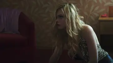 Backdrop to the movie "The Neon Demon" #281593