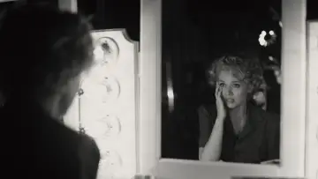 Backdrop to the movie "Blonde" #696864