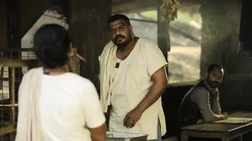 Backdrop to the movie "Iyobinte Pusthakam" #1622694