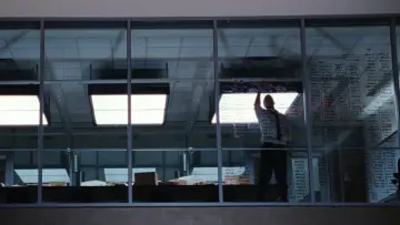 Backdrop to the movie "The Accountant" #615700