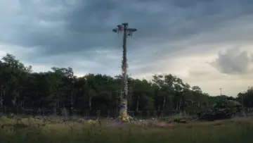 Backdrop to the movie "Annihilation" #618547