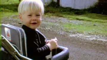Backdrop to the movie "Cobain: Montage of Heck" #1047402