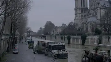 Backdrop to the movie "Elle" #996630