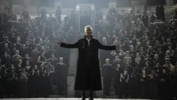 Backdrop to the movie "Fantastic Beasts: The Crimes of Grindelwald" #473149
