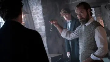 Backdrop to the movie "Fantastic Beasts: The Secrets of Dumbledore" #772601