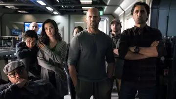 Backdrop to the movie "The Meg" #170541