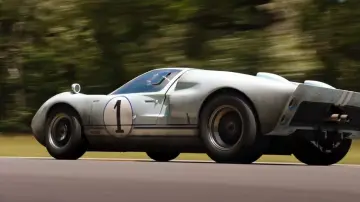 Backdrop to the movie "Ford v Ferrari" #588233